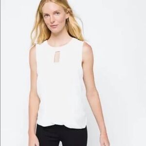 41 Hawthorn sleeveless size small petite color white